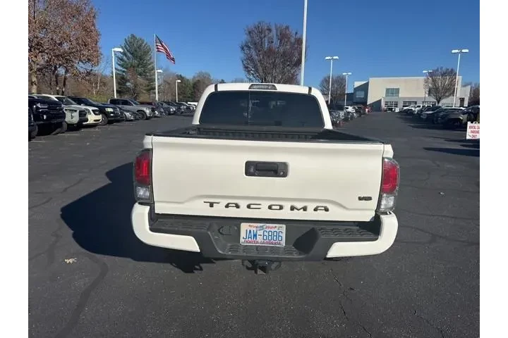 $32695 : Toyota Tacoma 2020 4x4 TRD O image 5