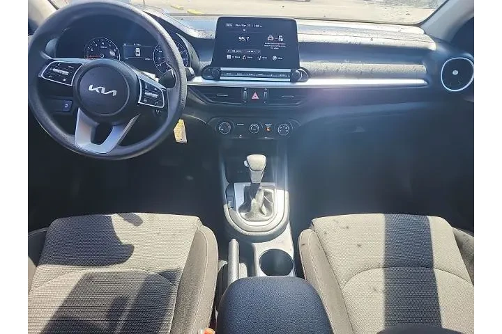 $17999 : Kia Forte 2023 LXS 4dr Sedan image 5