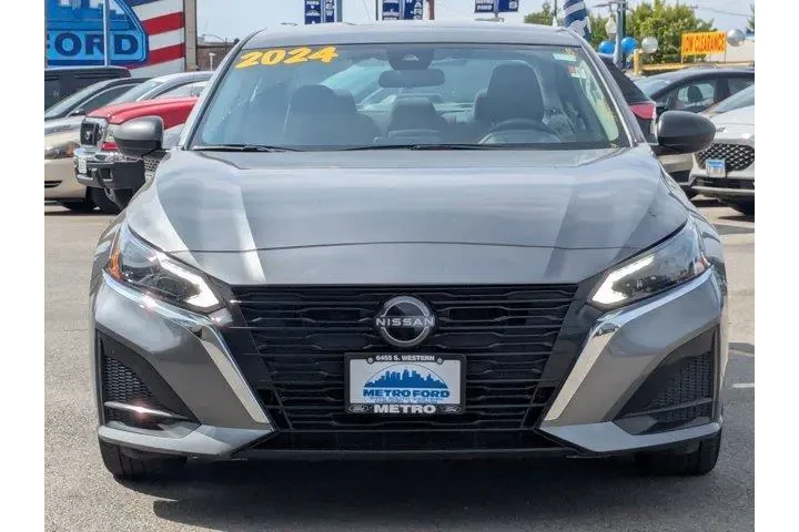 $19999 : Nissan Altima 2024 2.5 SV 4d image 9