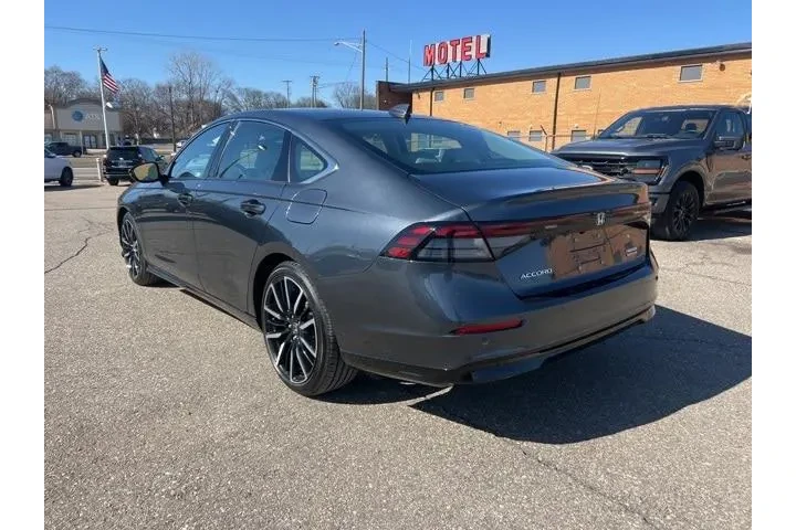 $31744 : Honda Accord Hybrid 2023 Tou image 6