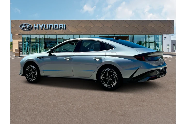 $25822 : Hyundai SONATA 2024 SEL 4dr image 4