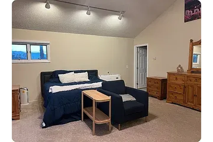 $500 : 1 BEDROOM APARTMENT FOR RENT image 5