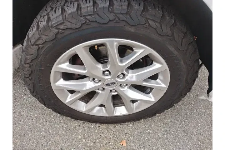 $14988 : Ford Expedition 2016 4x4 Lim image 5