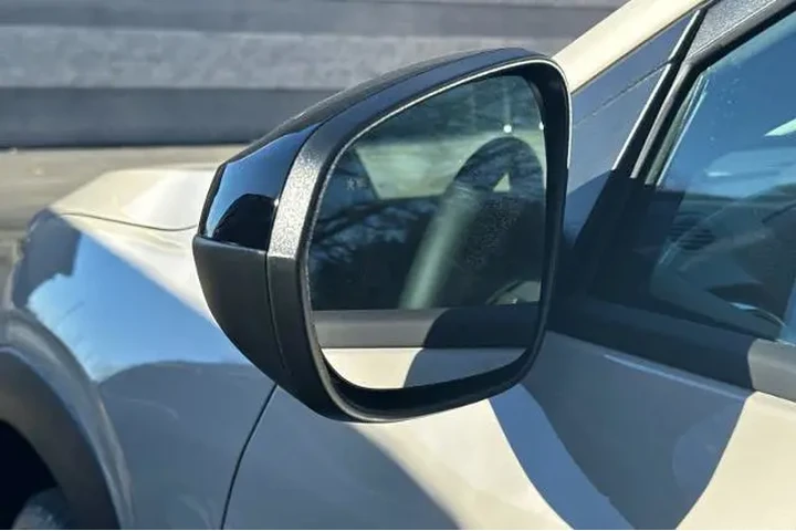 $24995 : Chevrolet Trax 2026 ACTIV 4d image 8