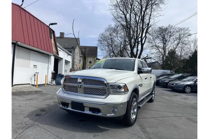 $16995 : 2017 RAM 1500 Laramie image 1