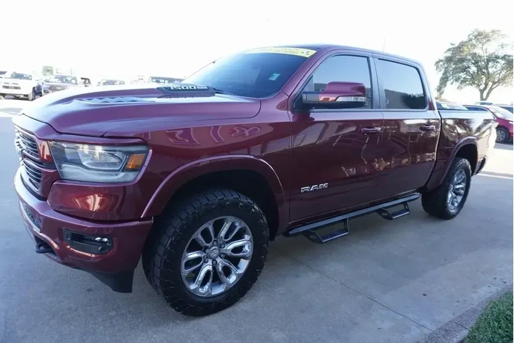 $39988 : Ram 1500 2022 4x4 Laramie 4d image 3