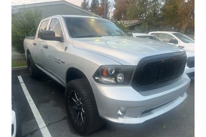 $15988 : Ram 1500 2014 4x2 Express 4d image 3