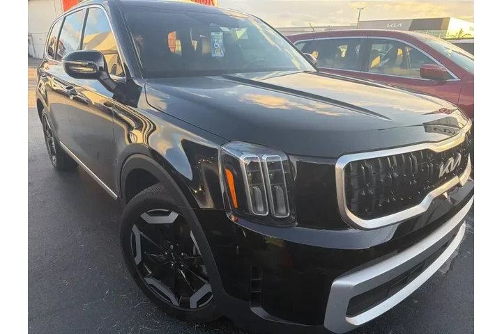 $32991 : Kia Telluride 2024 EX 4dr SU image 3