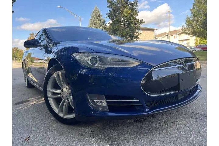 $12991 : 2015 Model S 85D image 3