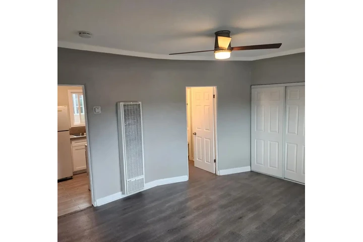 $1100 : Apartamento disponible image 4