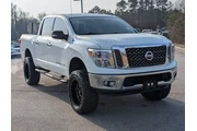 $24999 : Nissan Titan 2018 4x4 SV 4dr thumbnail