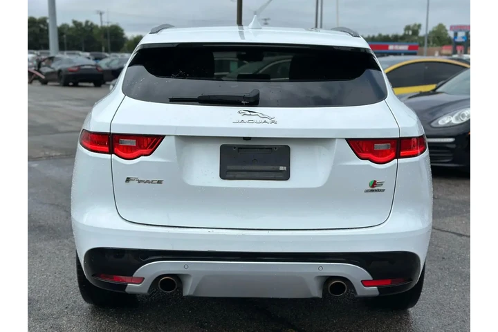 2019 JAGUAR F-PACE S SPORT UT image 10