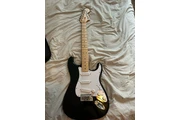 Guitarra Fender+ amplificador thumbnail