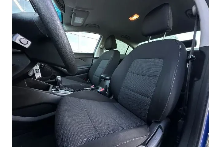 $9995 : Kia Forte 2017 LX 4dr Sedan image 5