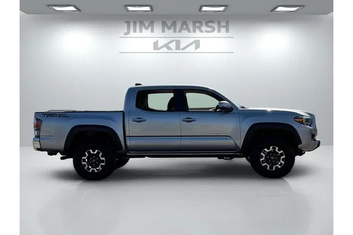 $33988 : Toyota Tacoma 2023 4x2 TRD O image 8