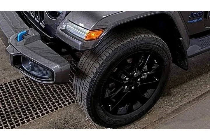 $32900 : Jeep Wrangler Unlimited 2021 image 8