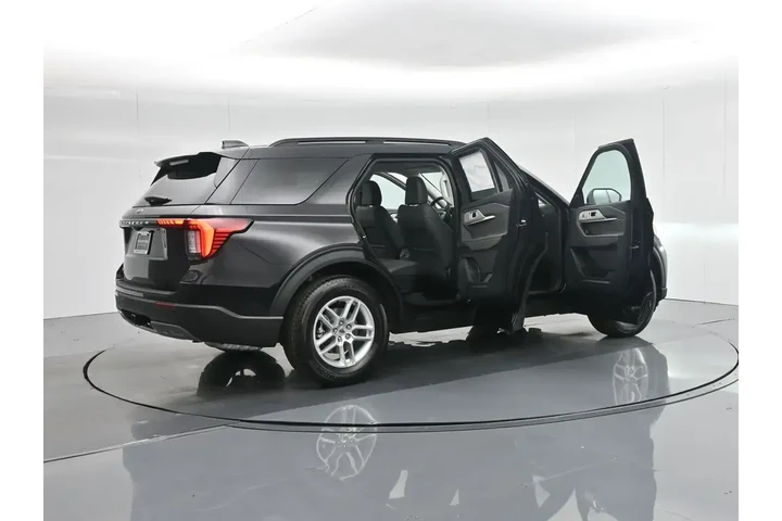 $39861 : Ford Explorer 2025 Active 4d image 5