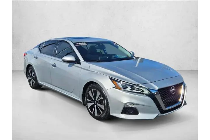$13999 : Nissan Altima 2019 2.5 SV 4d image 3