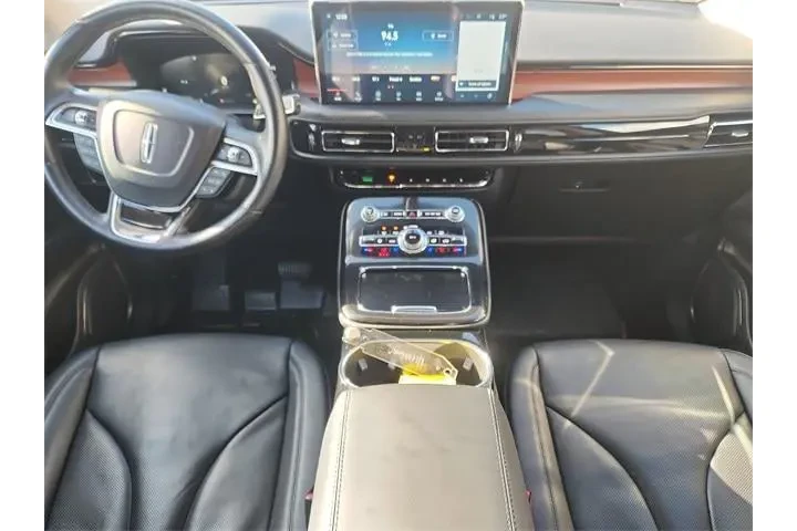 $33700 : Lincoln Nautilus 2022 AWD Re image 8