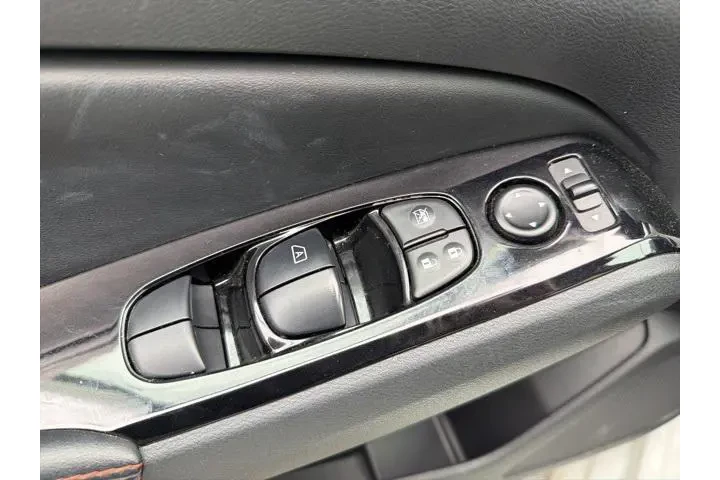 $21152 : Nissan Altima 2025 2.5 SR 4d image 9