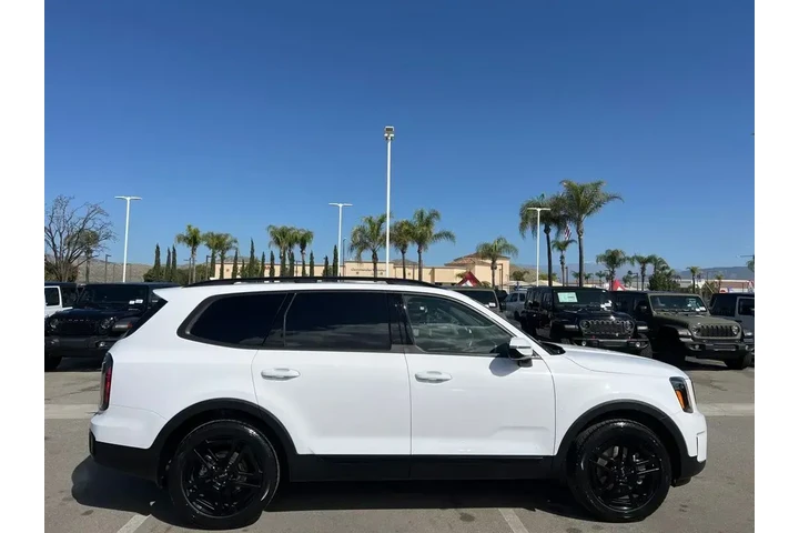 $38981 : Kia Telluride 2024 AWD SX 4d image 9