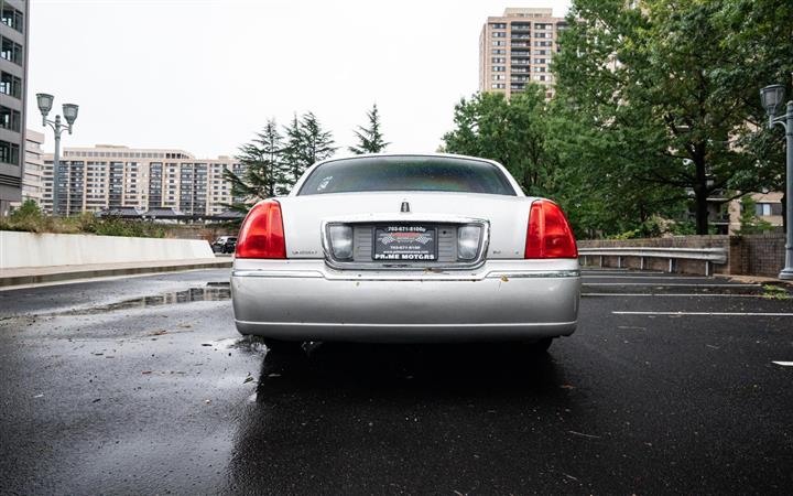 $8995 : 2009 LINCOLN TOWN CAR image 5