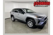 Toyota RAV4 2024 LE 4dr SUV