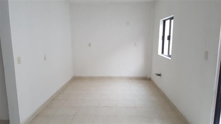 $1400000 : VENDO CASA C/ESCRITURA PÚBLICA image 1