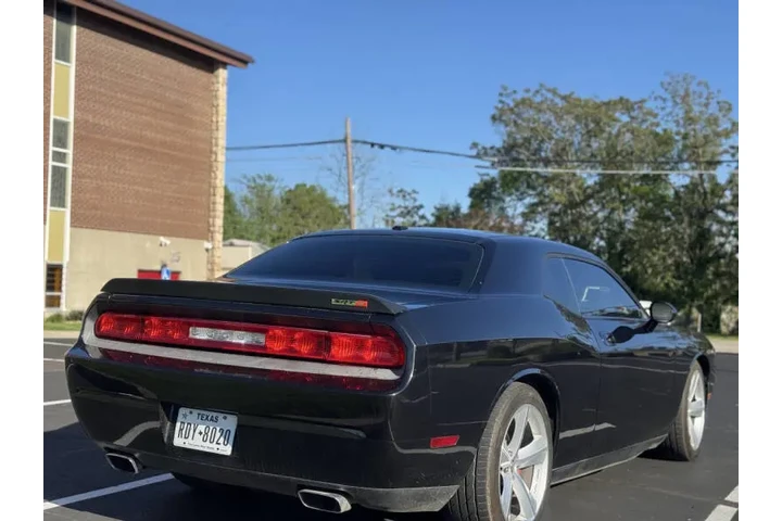 $19999 : 2010 Challenger SRT8 image 6