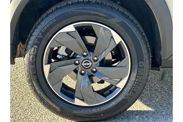 $18968 : Nissan Rogue 2024 AWD SV 4dr image 7