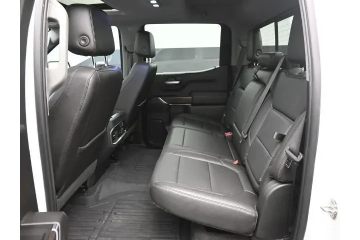 $25998 : GMC Sierra 1500 2019 4x2 SLT image 2