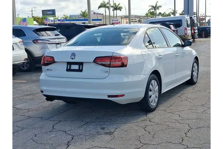$5590 : Volkswagen Jetta 2016 1.4T S image 4