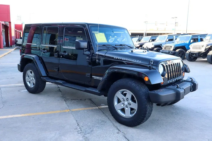 $19979 : 2012 Wrangler Unlimited 4WD 4 image 4
