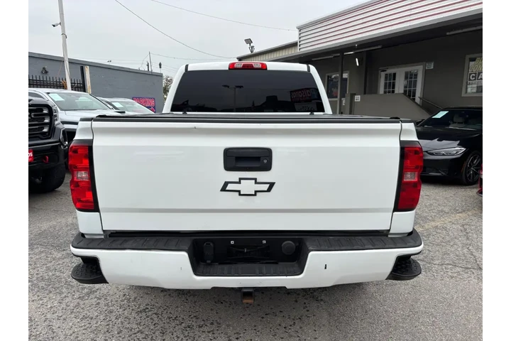 2017 Silverado 1500 2LT Crew image 5