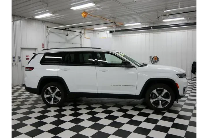 $34598 : Jeep Grand Cherokee L 2023 4 image 2