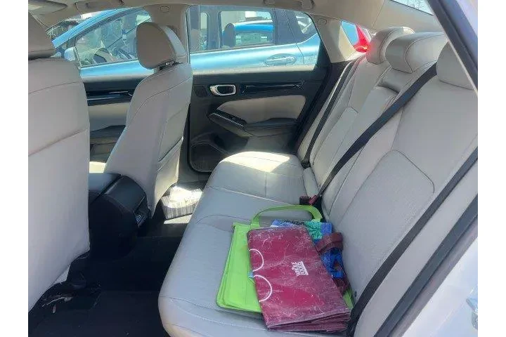 $28431 : Honda Civic 2023 Touring 4dr image 4