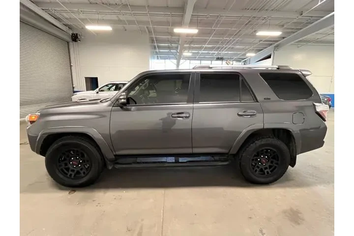 $36985 : Toyota 4Runner 2023 4x2 SR5 image 6