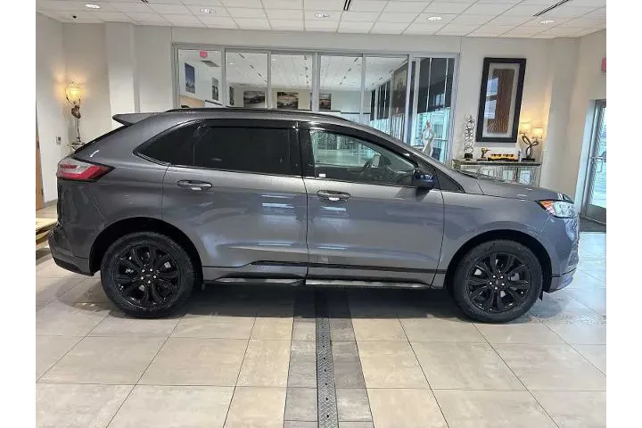 $27888 : Ford Edge 2024 AWD SE 4dr SU image 2