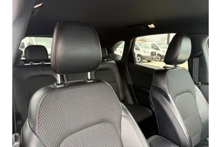 $21541 : Ford Escape 2025 ST-Line 4dr image 10