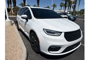 $23356 : Chrysler Pacifica 2023 Touri thumbnail