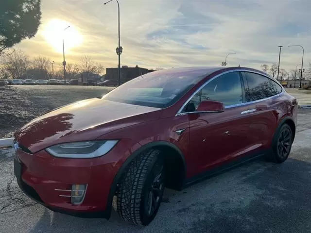 $29991 : 2018 Model X 100D image 6