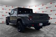 $33888 : PRE-OWNED 2022 JEEP GLADIATOR thumbnail