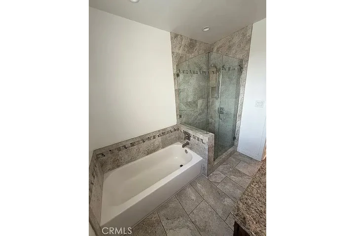 $800 : Beautiful Home...Los Angeles image 6