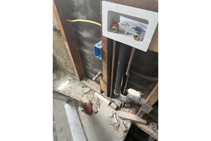 MG plumbing service image 5