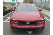 $23724 : Honda Accord 2024 LX 4dr Sed thumbnail