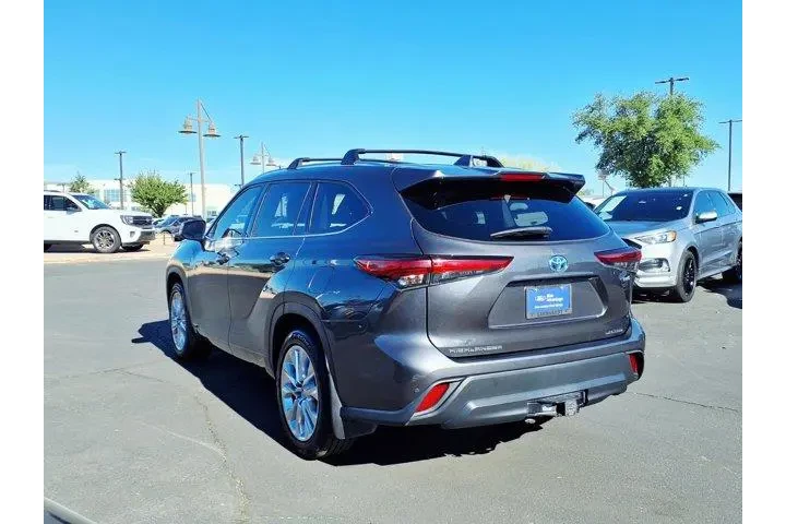 $39187 : Toyota Highlander Hybrid 202 image 4