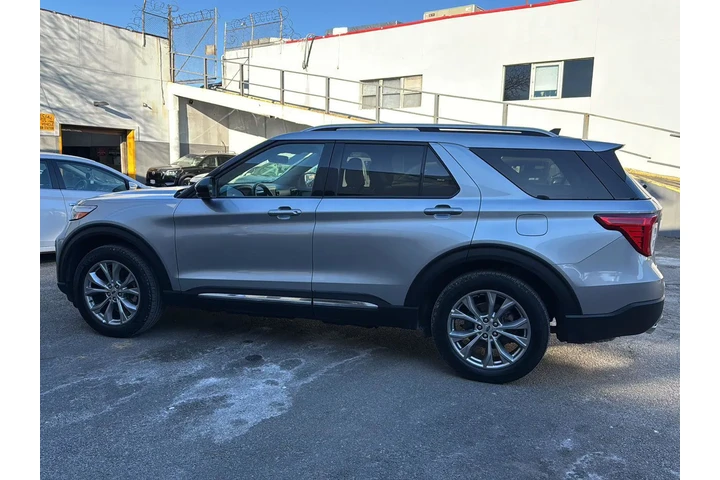 $28490 : Ford Explorer 2023 AWD Limit image 4