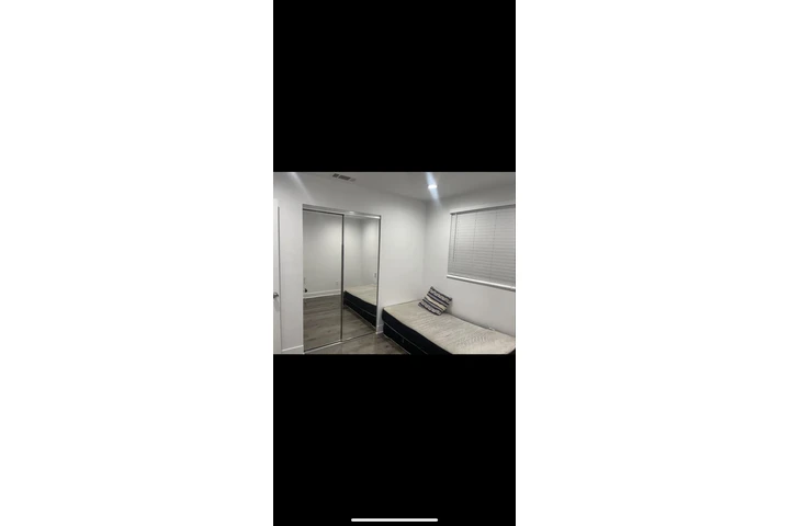 $900 : Se renta cuarto image 5