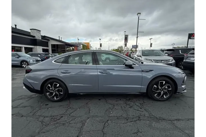 $23224 : Hyundai SONATA 2025 SEL 4dr image 8