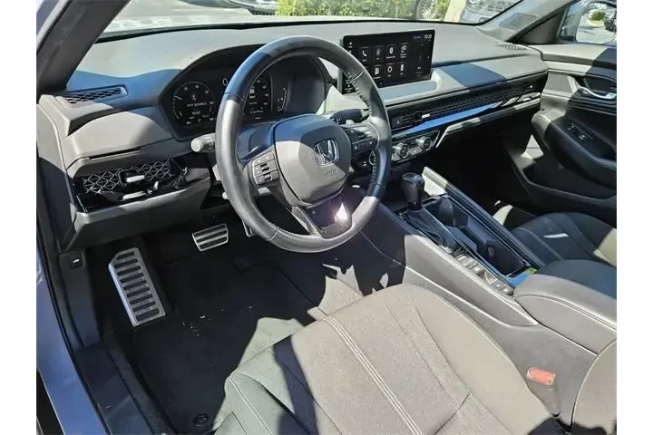$26990 : Honda Accord Hybrid 2023 Spo image 3
